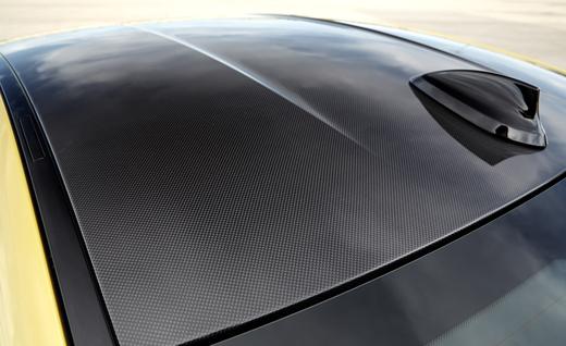 2015-bmw-m4-coupe-carbon-fiber-roof-photo-596275-s-520x318