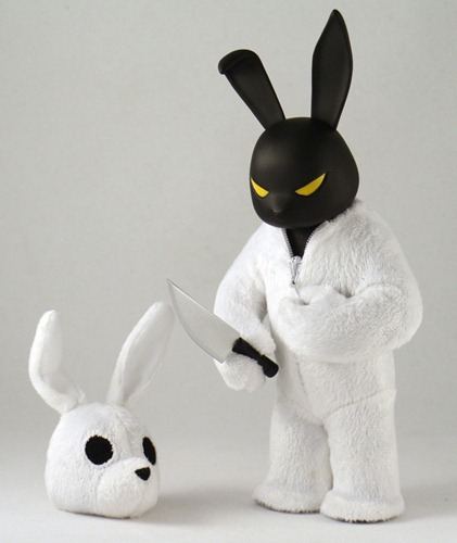 Art_Toy_Black_in_White_x_Luke_Chueh_02-714975