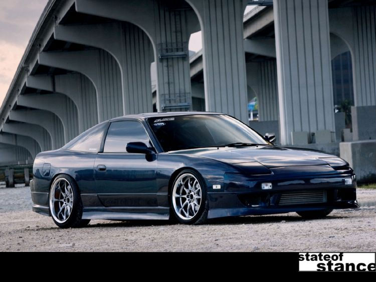 sos_1009_02_o+1991_nissan_240sx_le+full_view