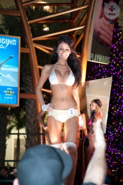 hooterswinterbikinishowhr-62